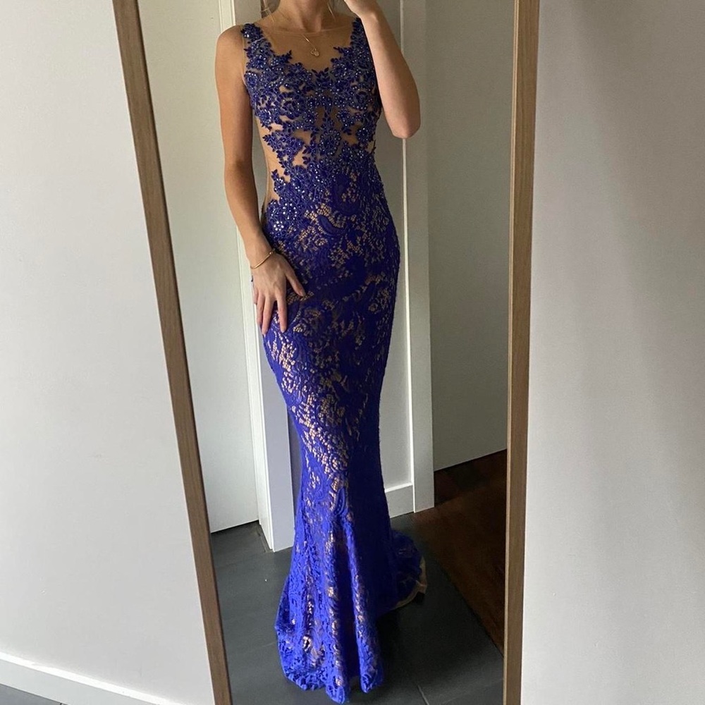 Elegant Royal Blue Lace Maxi Dress